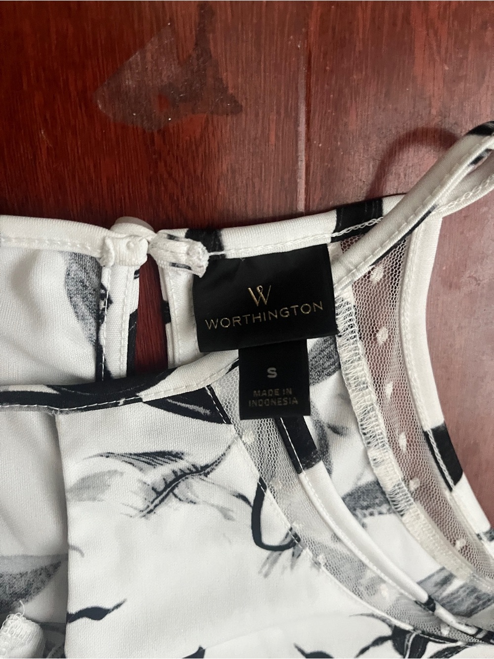 Worthington Black & White Cold-Shoulder Floral Print Cami Top - Picture 3 of 5